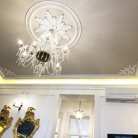 Appartement Baroque With Patio Portuguese Soul Bica Tram 4p