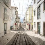 Baroque With Patio Portuguese Soul Bica Tram 4p 아파트