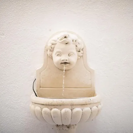 Baroque With Patio Portuguese Soul Bica Tram 4p * Lisboa