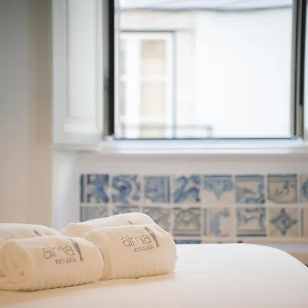 Baroque With Patio Portuguese Soul Bica Tram 4p Apartman