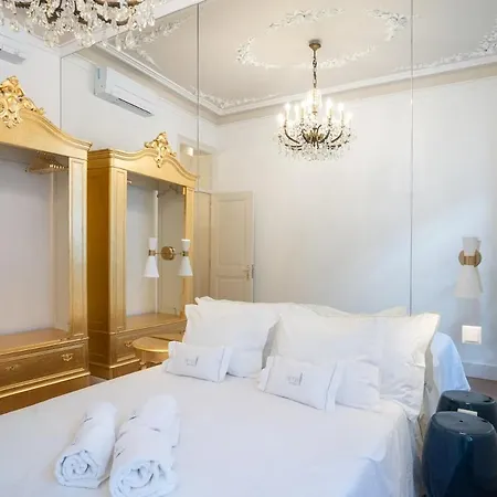 Baroque With Patio Portuguese Soul Bica Tram 4p Lizbona