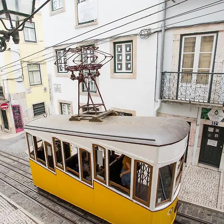 Apartman Baroque With Patio Portuguese Soul Bica Tram 4p Lisboa