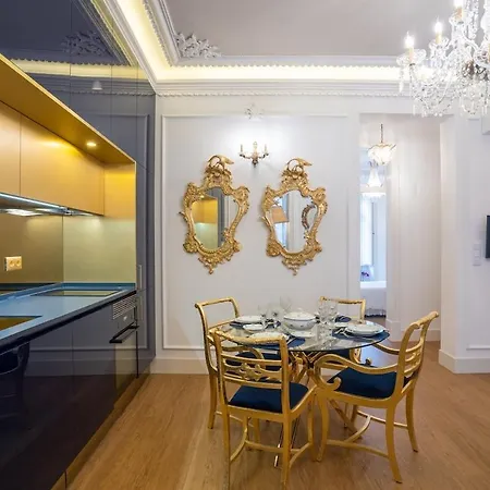 Baroque With Patio Portuguese Soul Bica Tram 4p * Lisboa