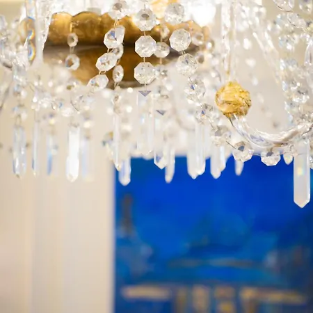 Διαμέρισμα Baroque With Patio Portuguese Soul Bica Tram 4p *